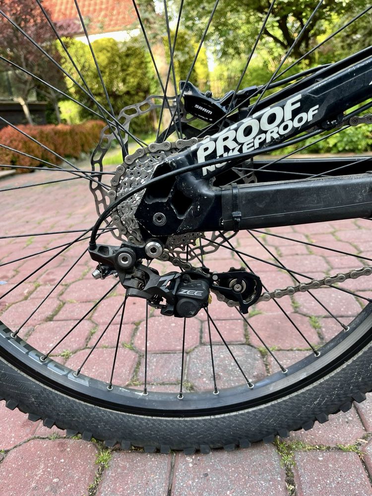 Nukeproof scalp (downhill) full nie Trek