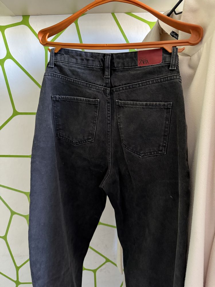 Джинси банани Zara