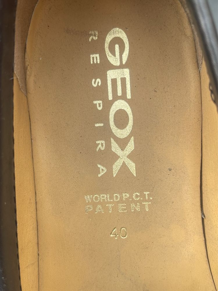 Geox кожаные мокасины 40 размер черные кеды кроссовки оригинал
