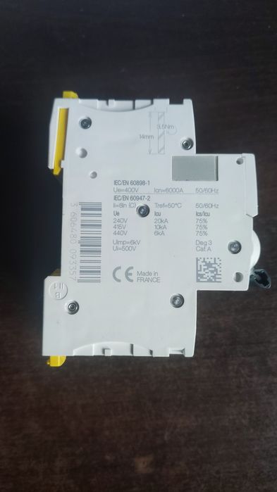 Автоматический выключатель Schneider iC60N 3P 32 A C