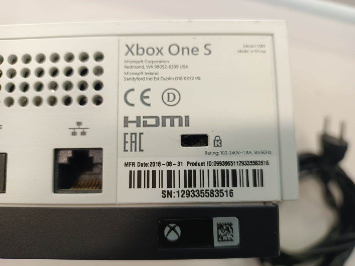 Konsola Xbox One S+Pad Dysk 1TB + Kable Komis Madej Sc