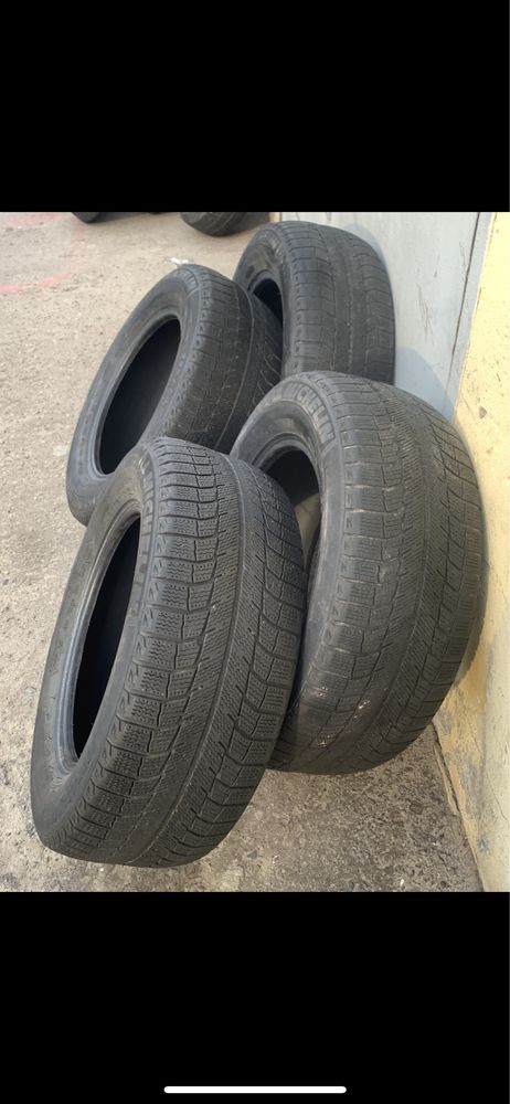 Michelin 235/60/16