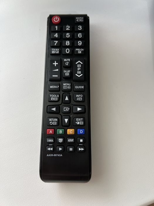 Телевізор Samsung UE24H4070AUXUA
