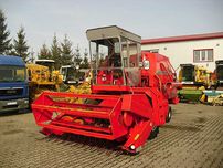 Зерноуборочный комбайн Massey Ferguson 330