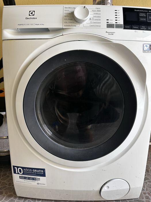 Maquina lavar e secar roupa Electrolux