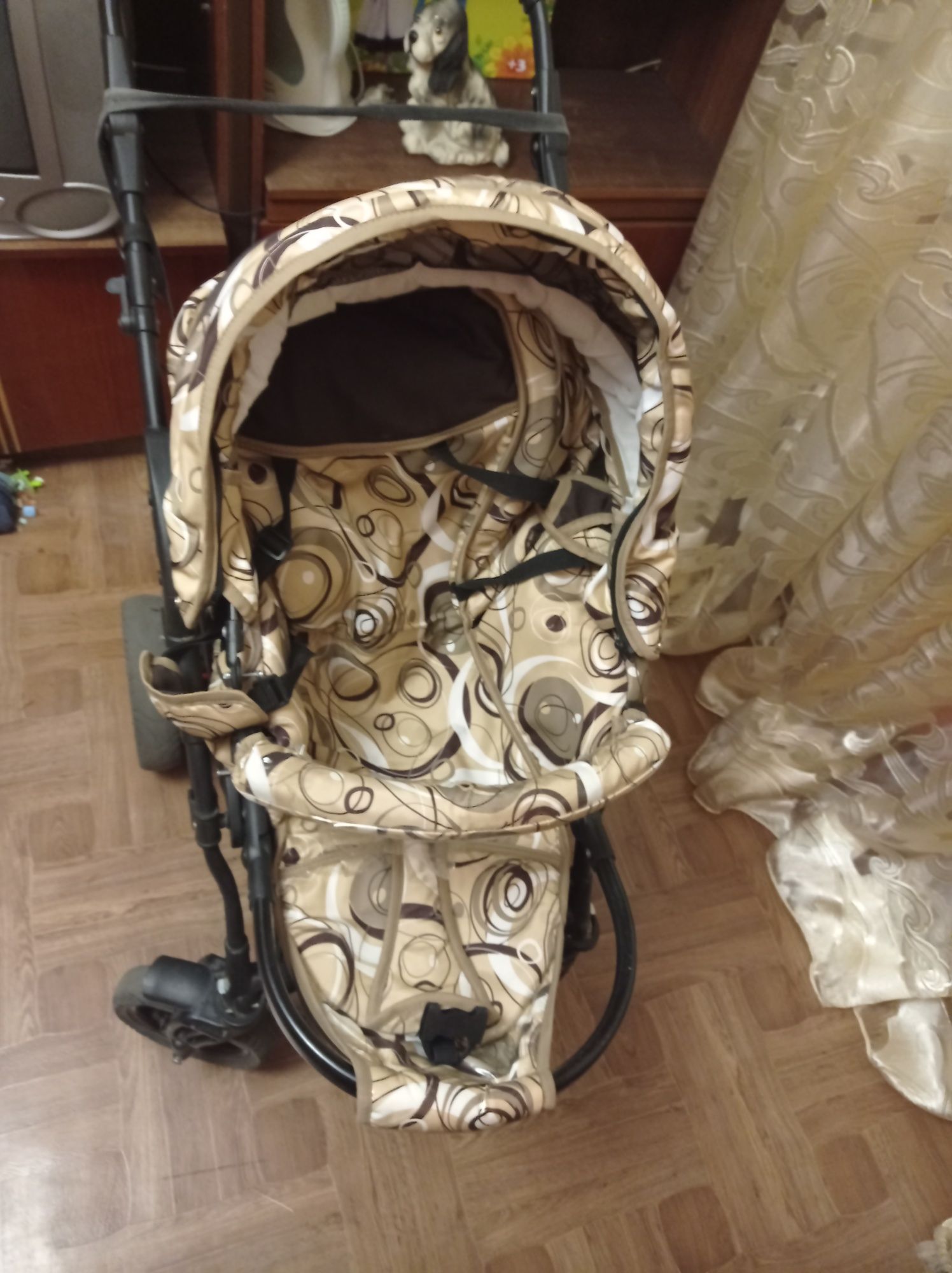 Продам детскую коляску hilox 2в1