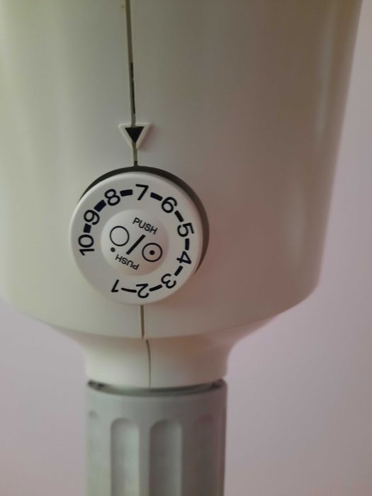 Lampa lecznicza Zepter Bioptron Pro  ze statywem podłogowym