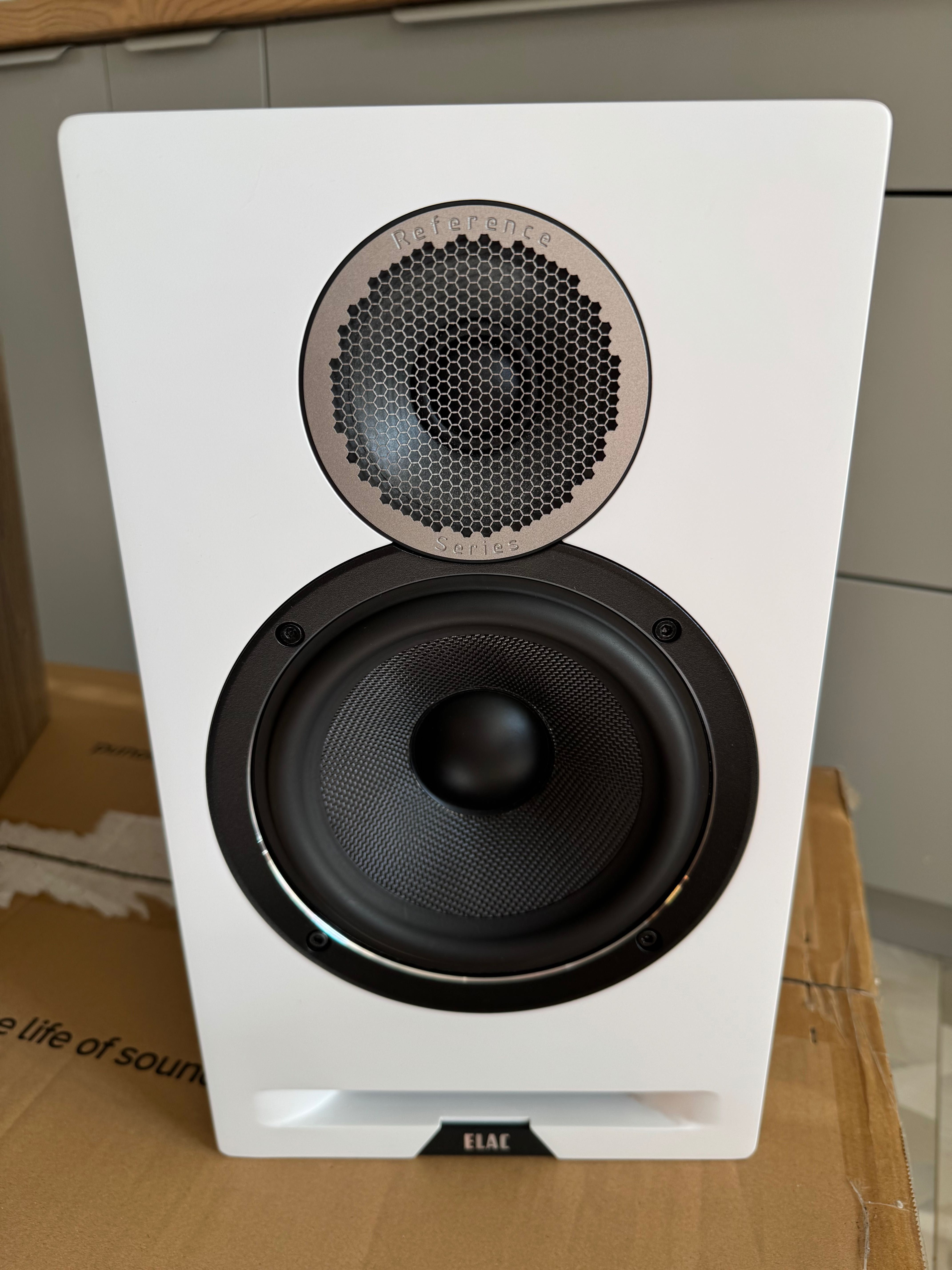 Kolumny podstawkowe Elac Debut Reference B6 DBR62