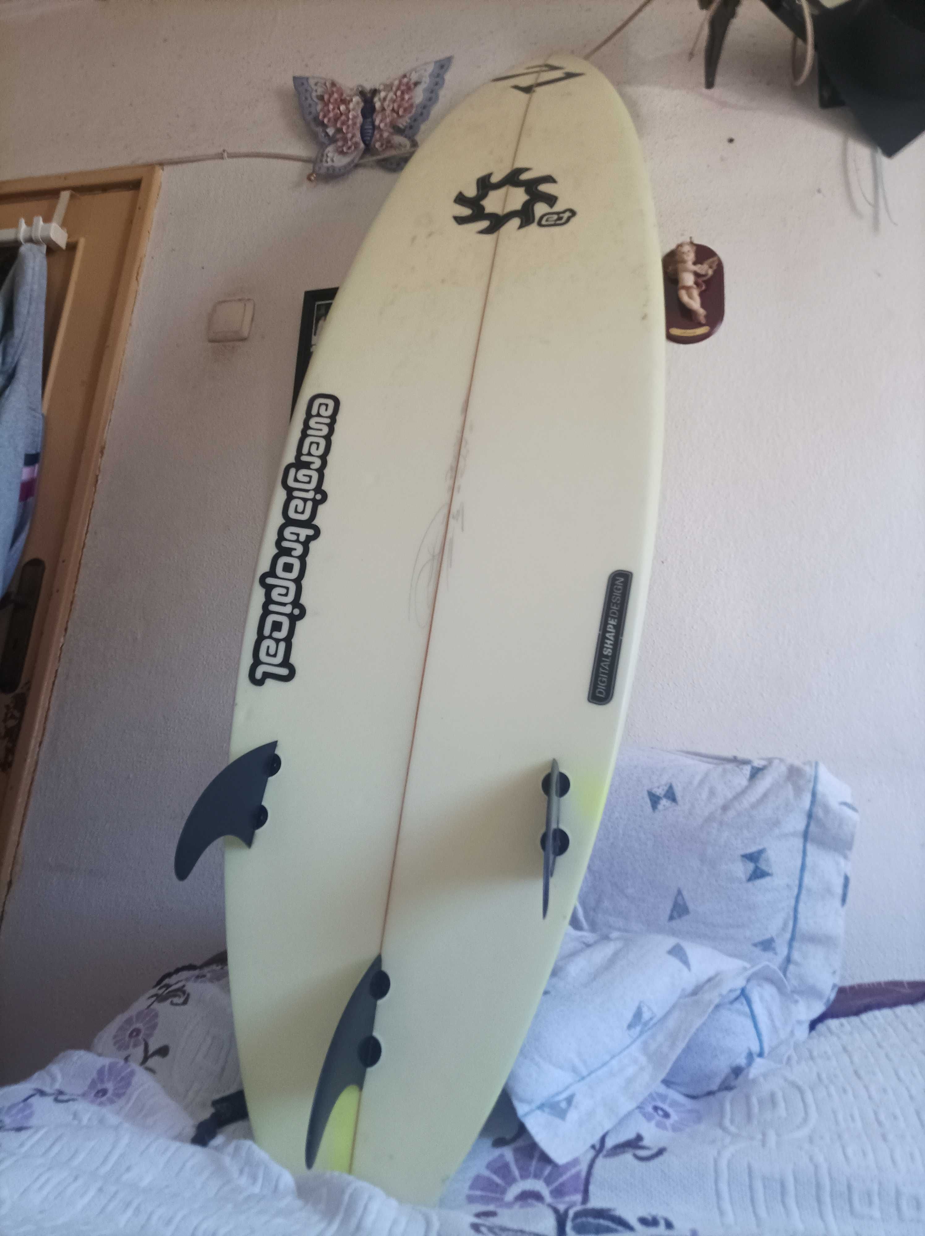 Prancha de surf energia tropical autografada