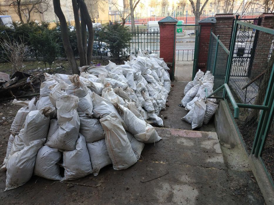 Демонтаж Копання підвалів Чистка горищ Зрізання дерев Вантажники