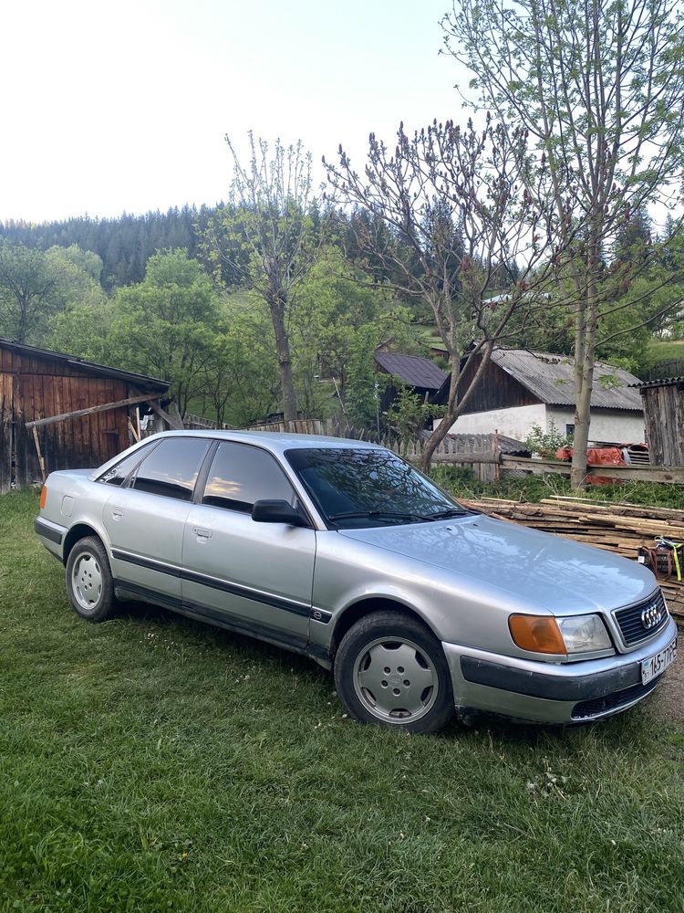 Audi 100 2.0 бензин