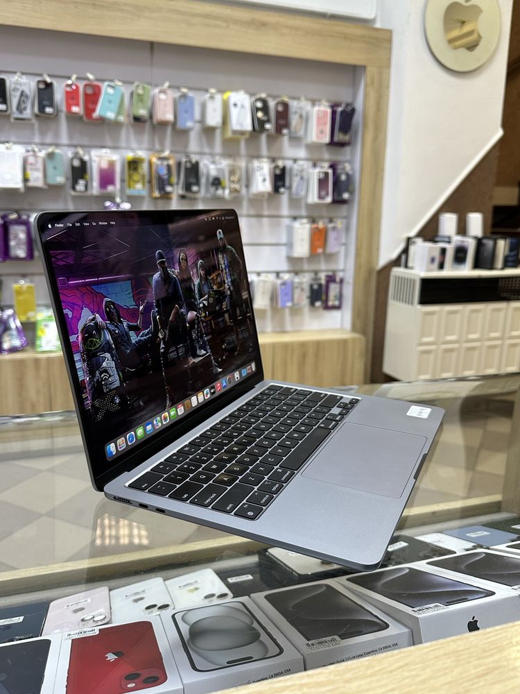 Macbook Air 13 2022 Space M2 8/512Gb