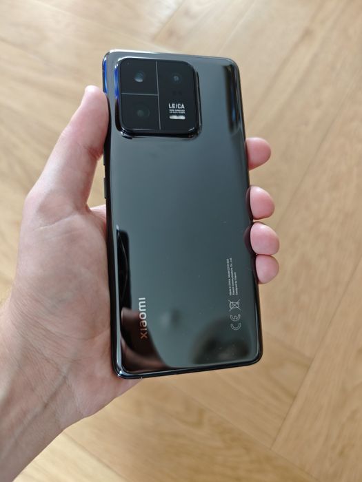 Xiaomi 13 pro 12GB RAM + 256GB