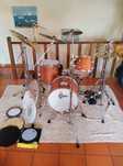 Bateria - Gretsch Drums Catalina - SWG com acessórios, NOVA