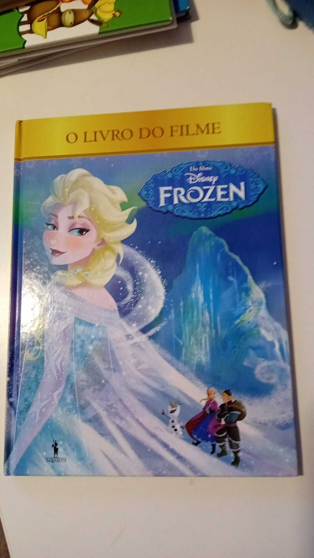 diversos livros infantis: Anita, Frozen, etc.