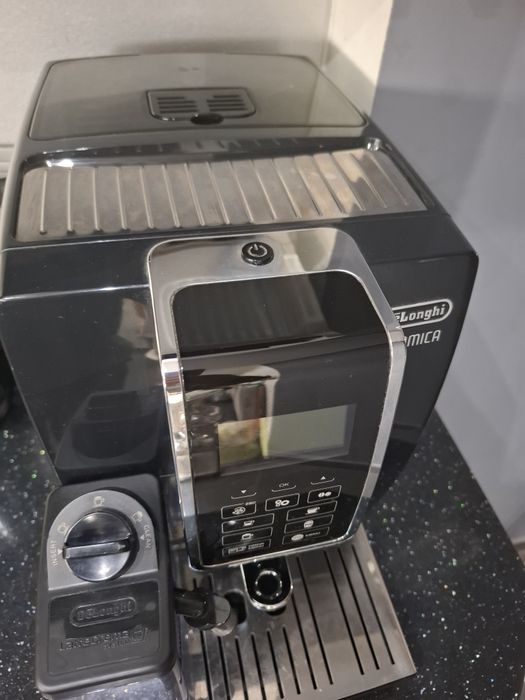 Ekspres Delonghi Dinamica