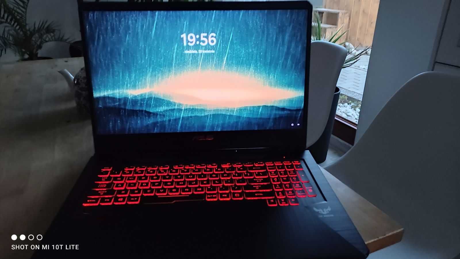 Laptop Asus gamingowy mocny podswietlana klawiatura 17'