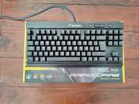 Teclado Mecânico Gamer Corsair K65 Rapidfire, RGB, Cherry MX Speed