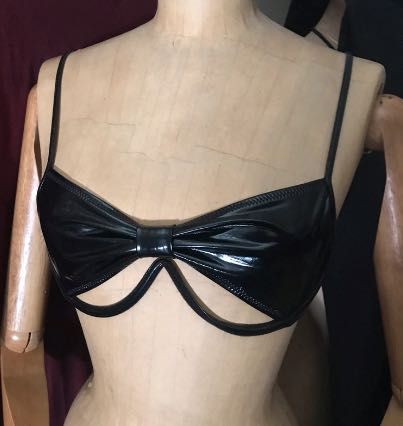 Peças de lingerie variadas desde...