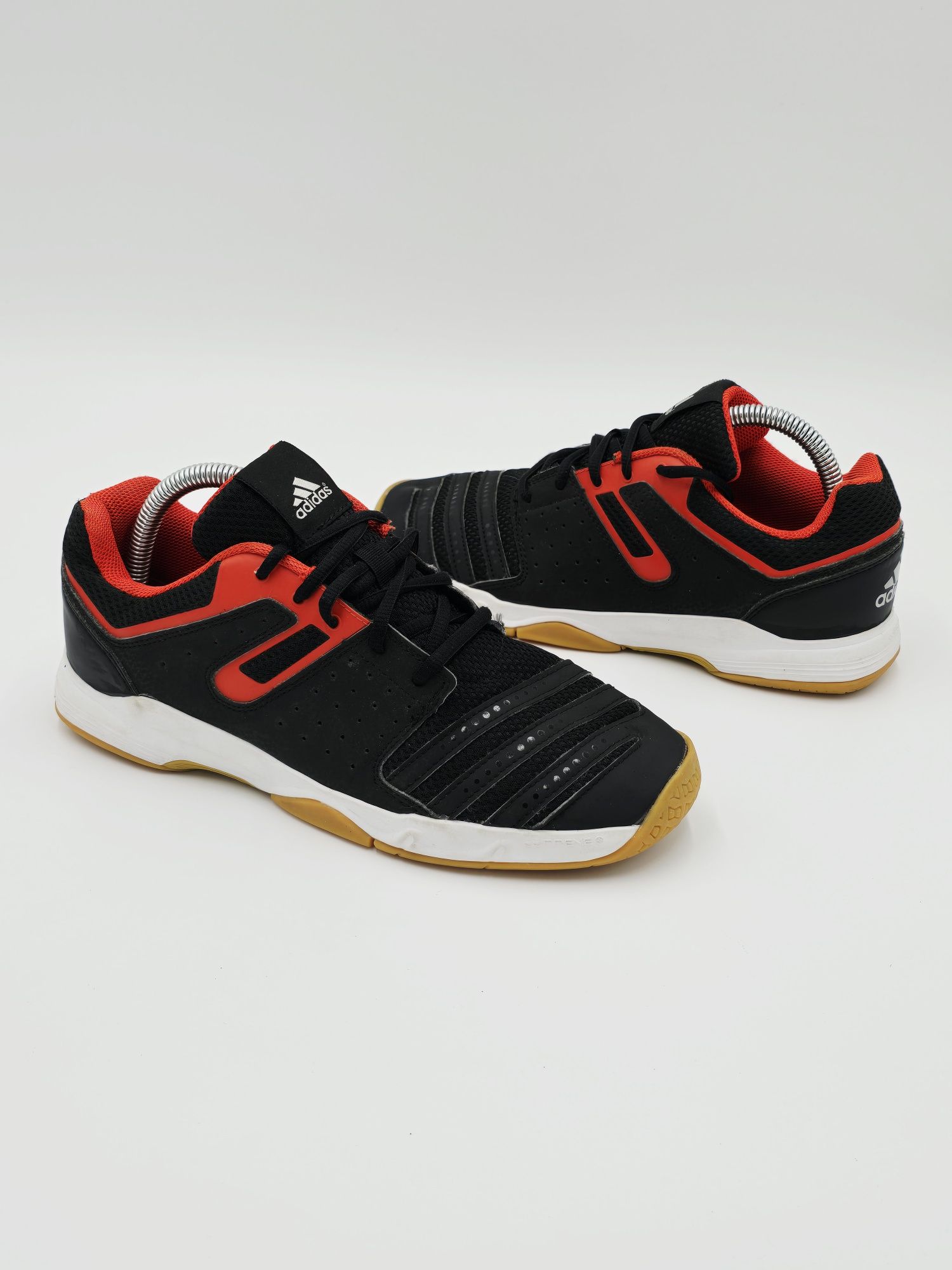 Adidas Court Stabil r.39
