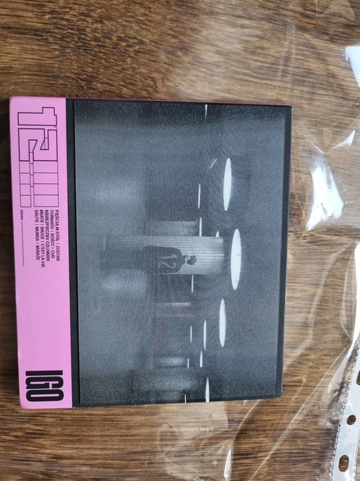 Płyta IGO "12" z autografem, autograf