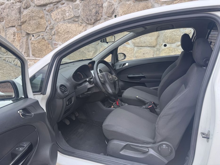 Opel Corsa D Van Diesel