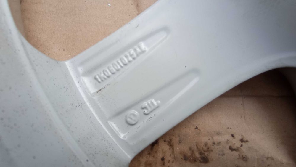 Бу диски литі r17 5*112 оригинальні Volkswagen Jetta Golf Touran Caddy