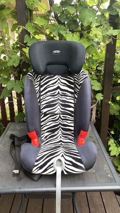 Britax Advantafix Zebra