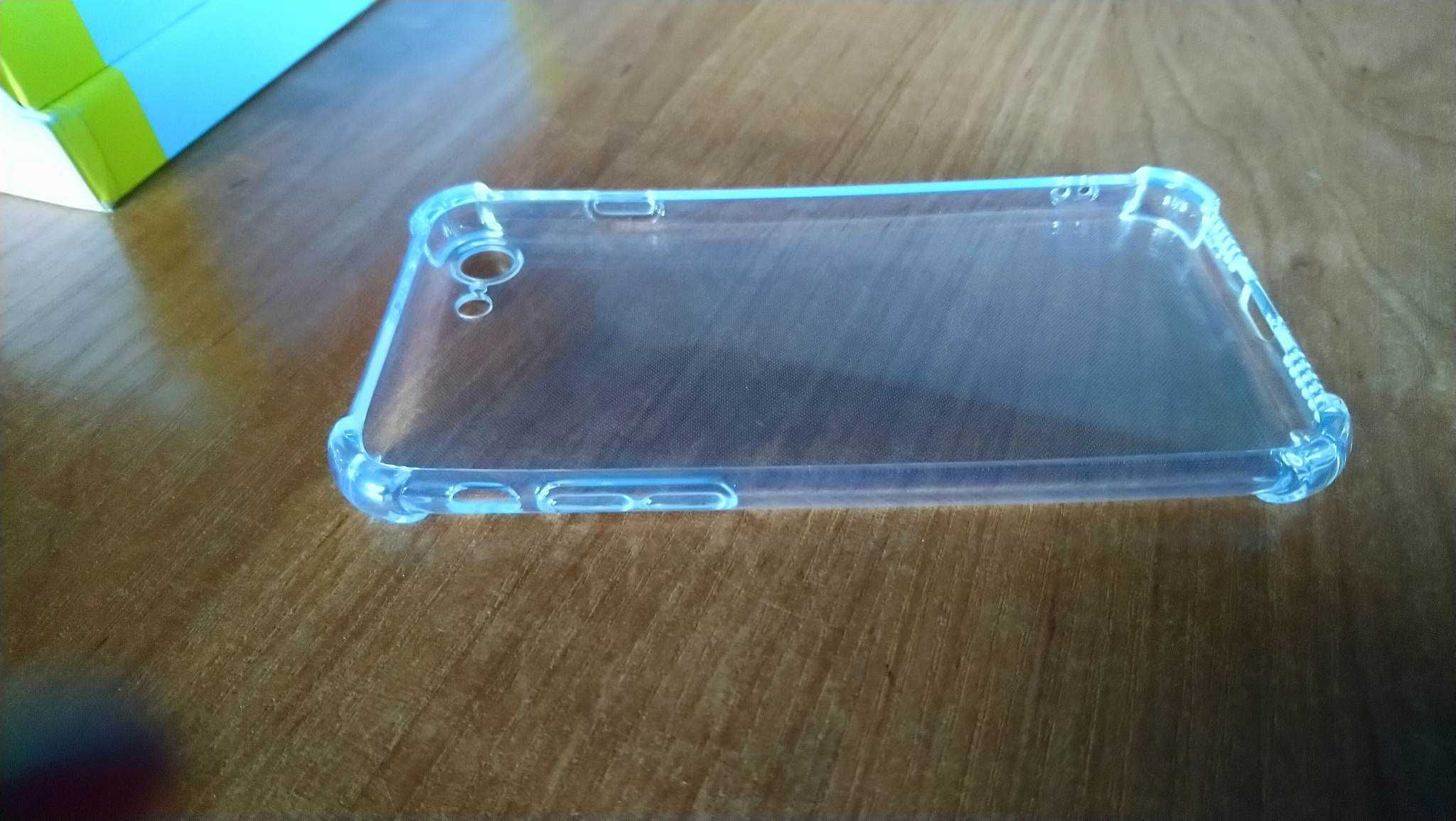 Etui Iphone 7/8/SE2 dostępne 5 sztuk