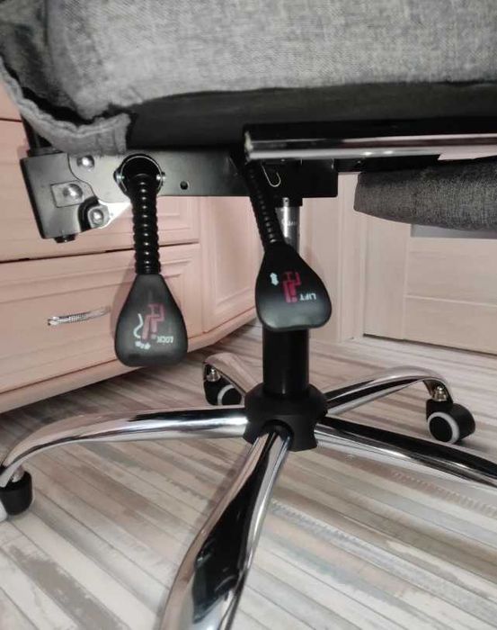 офисное кресло с подставкой крісло комп'ютерне офісне dexon axis