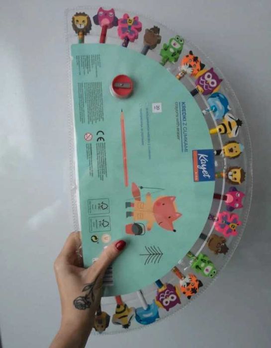 Nowe kredki z gumkami plus temperówka