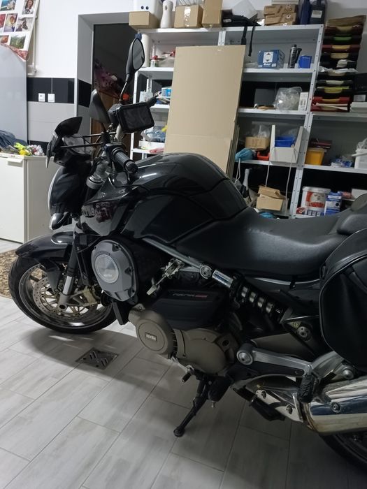 Aprilia Mana 850