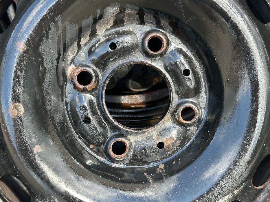 Резина Зимова Hankook 195/50 Диски 4*114.3 Mitshubishi Mazda Kia R15