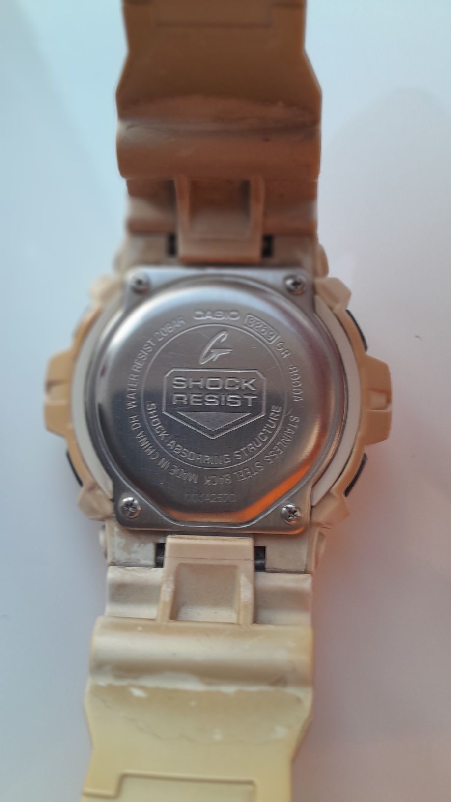 Продам часы Casio .торг.