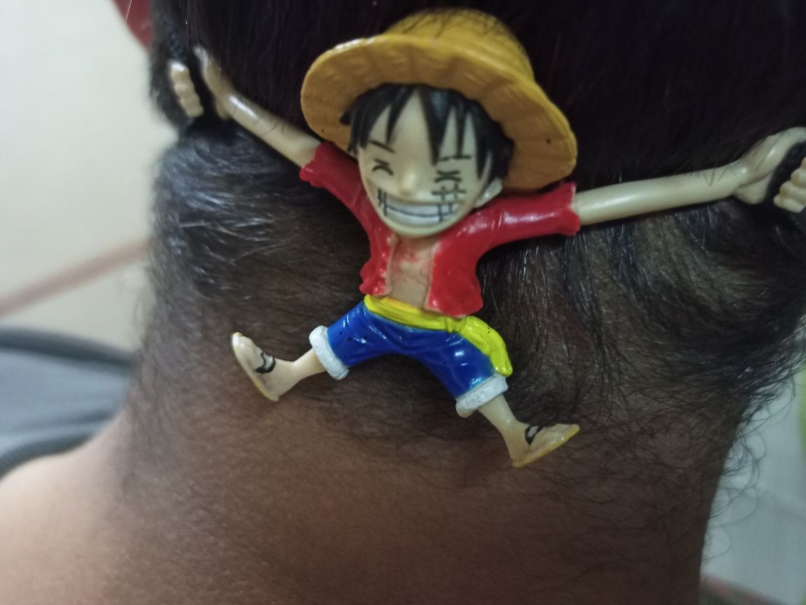 Boneco Luffy salva orelhas