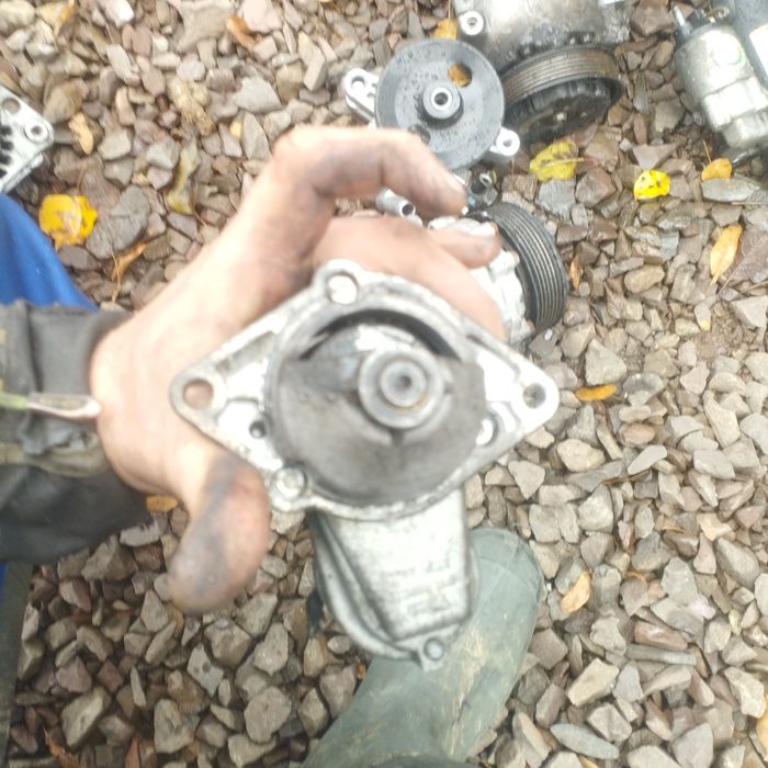 Opel corsa C rozrusznik jak nowy