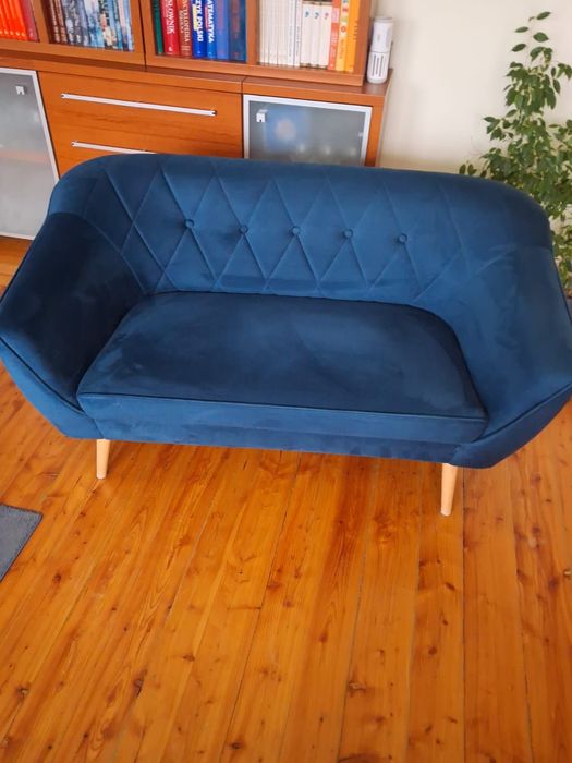 Dwie sofy w stylu skandynawskim