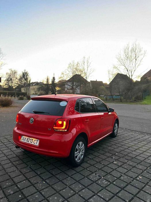 Volkswagen Polo 2012 рік  1.4 бензин