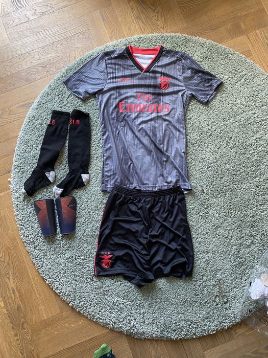 Форма футбольная академии Benfika оригинал