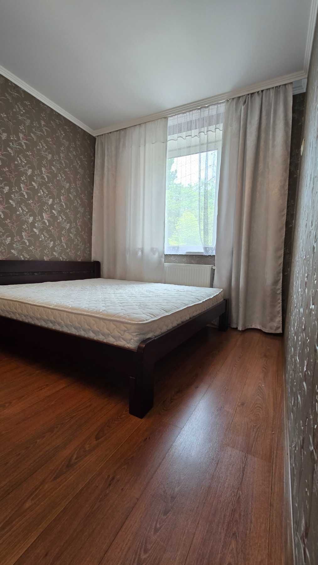 Продаж 2 кімнатної квартири в Центрі 9052