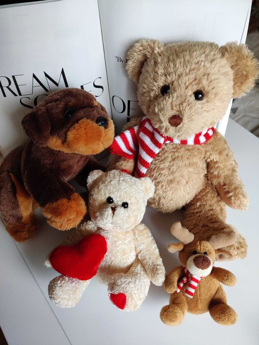 Лот мягких игрушек