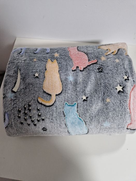 Kocyk świecący  kotki