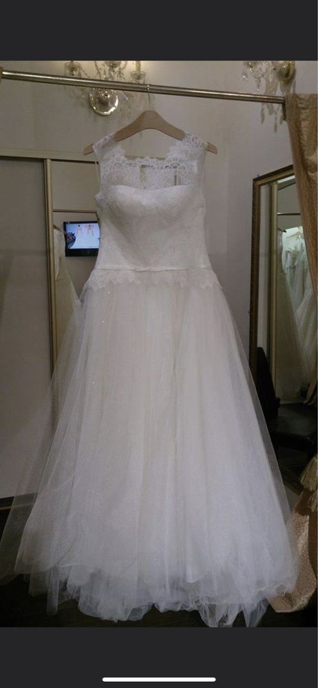 Suknia Ślubna r.36 tiul z gorsetem i koronką śmietankowa biel