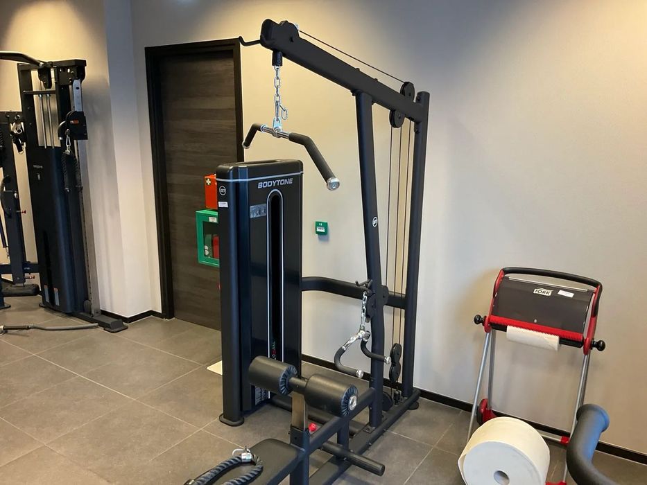 Wyciąg górny i dolny **Forza Dual FD04 Bodytone**.