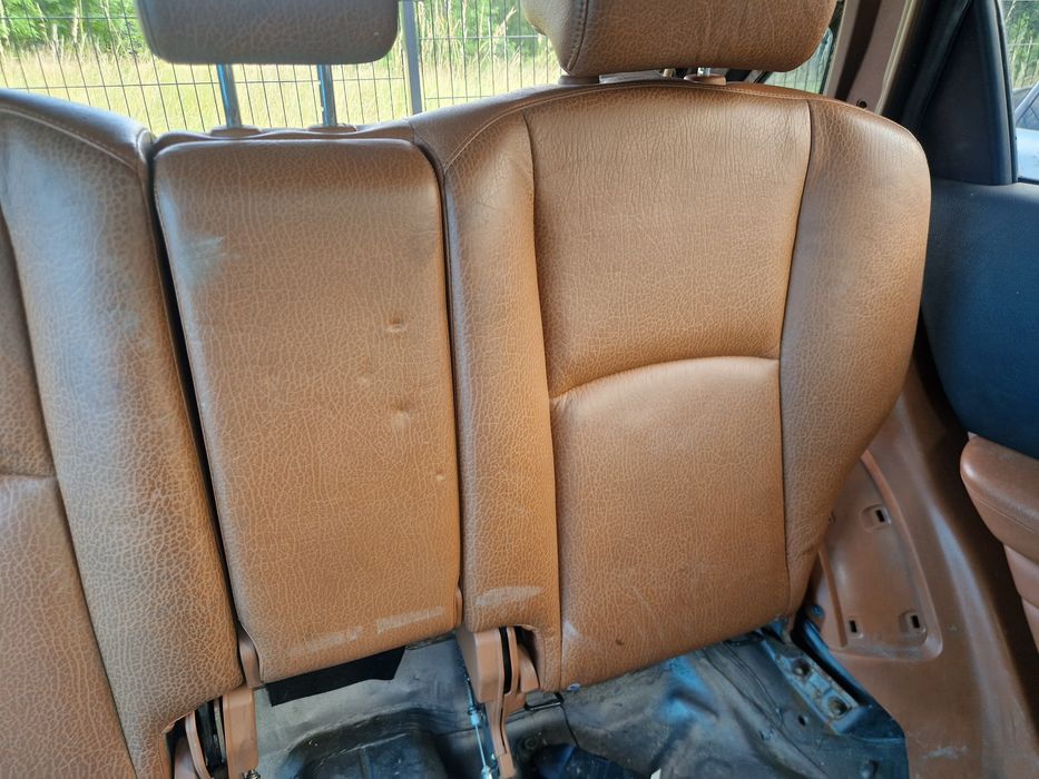 Srodek infiniti fx35 brązowy fotele kanapa boczki dywan