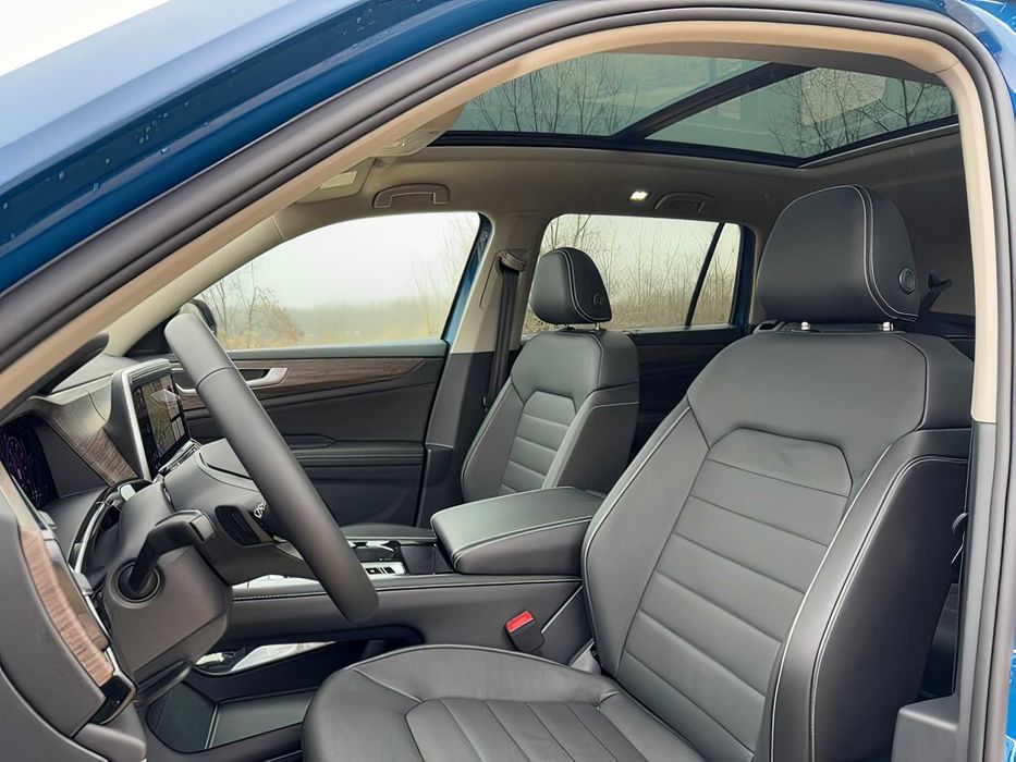 Volkswagen Atlas      2025