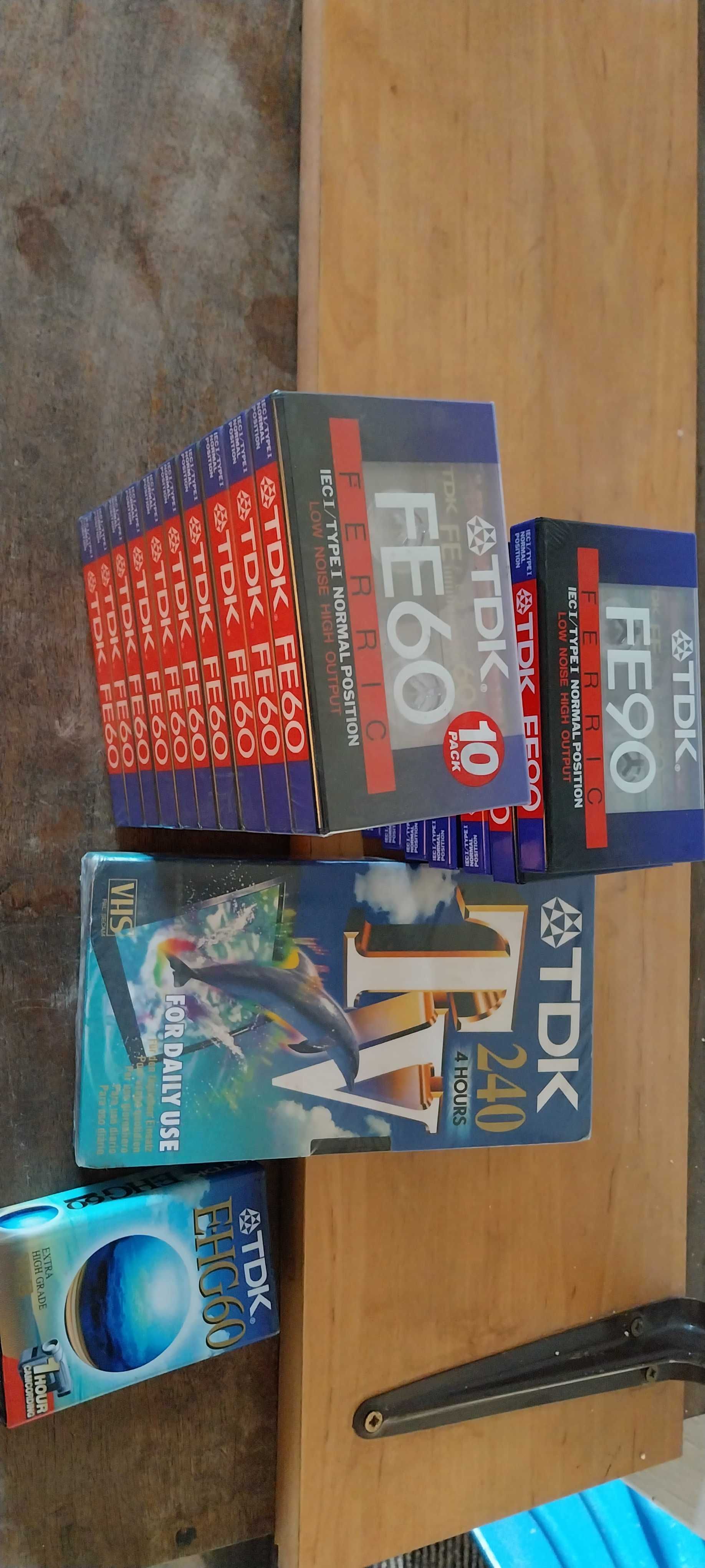 Kasety Audio TDK FE 60 w 10 pak nowe oraz Kasety VHS 240 TDK