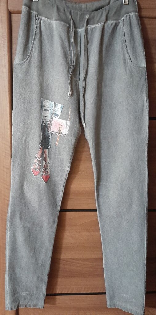 Продам женские штаны/леггинсы с рисунком