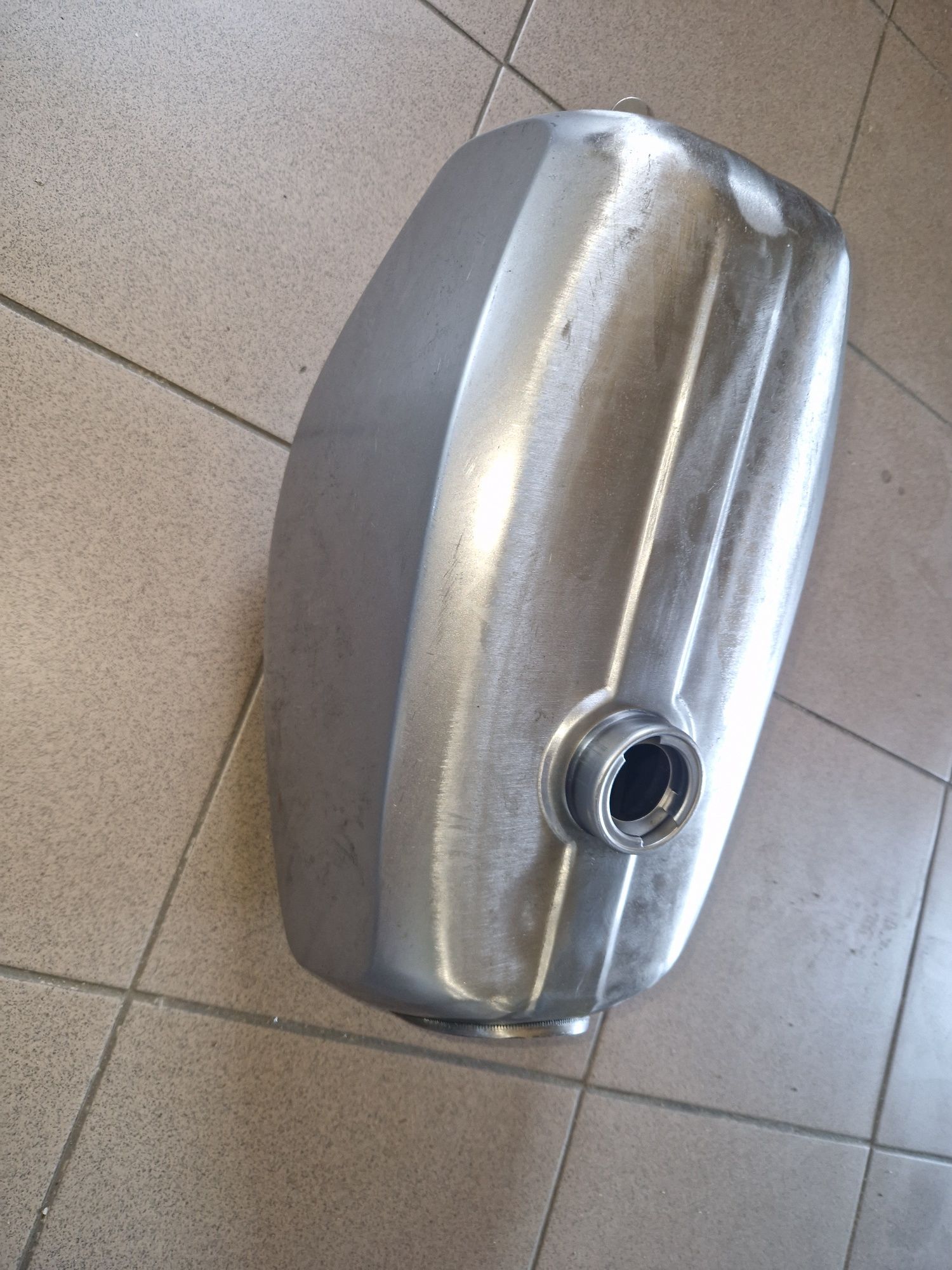 Fabrycznie nowy zbiornik paliwa bak Simson s51 pl