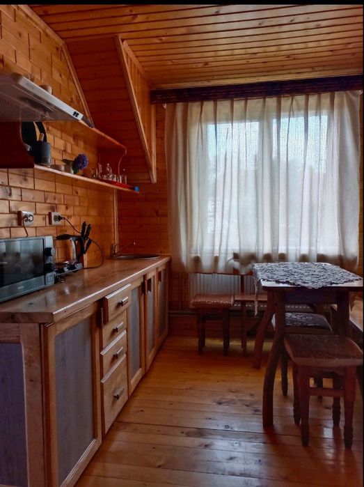 Здається подобово будинок місто Рахів